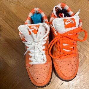 Nike Lobster Dunks